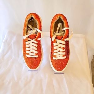 Orange SIDNY size 6.5